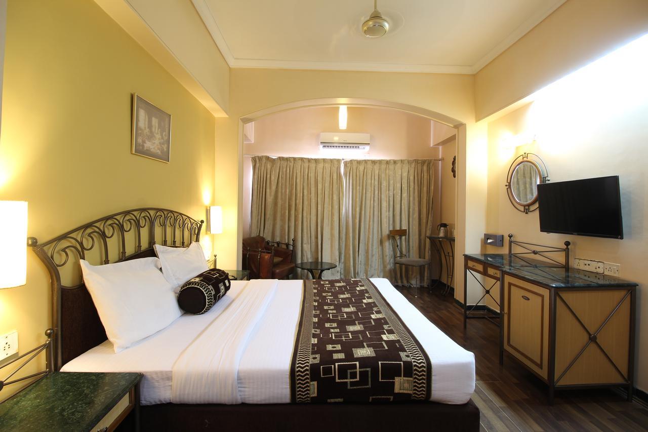 Hotel Gurukripa Daman Exterior photo
