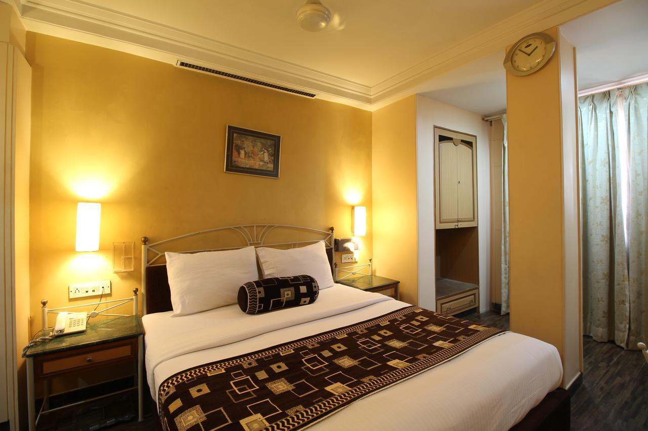 Hotel Gurukripa Daman Exterior photo