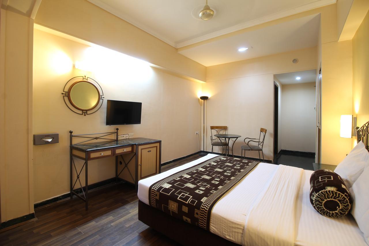 Hotel Gurukripa Daman Exterior photo