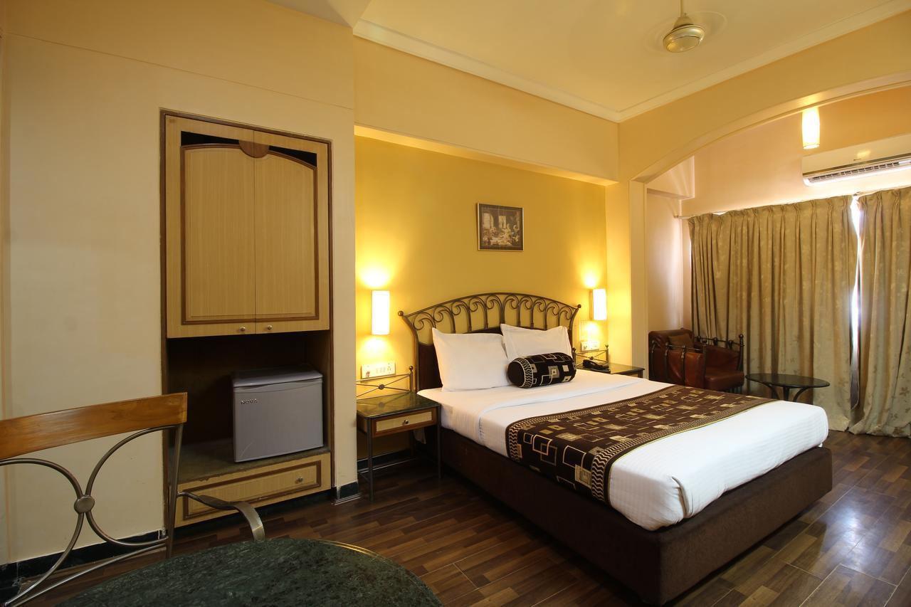 Hotel Gurukripa Daman Exterior photo
