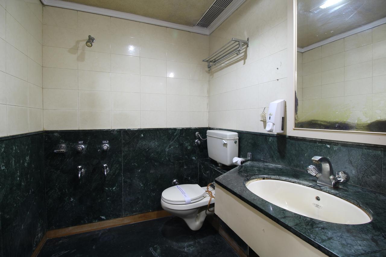 Hotel Gurukripa Daman Exterior photo
